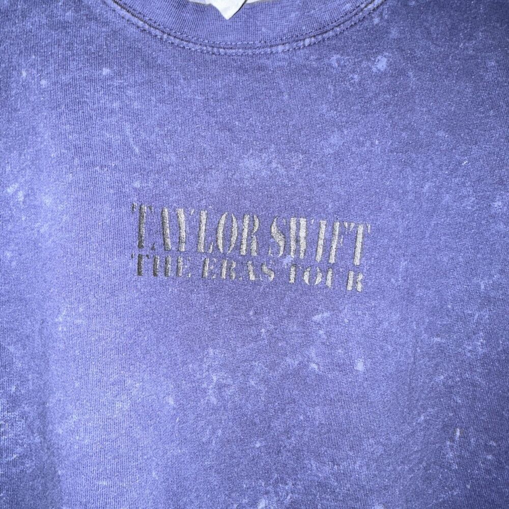 Taylor Swift Eras Tour Blue Crewneck Sweatshirt Oversized Medium Vintage Brand - Picture 2 of 5